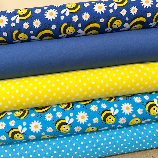 5 Piece Bright Bees Polycotton Fat Quarter Fabric Bundle