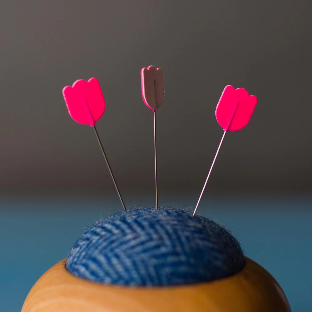 Tulip Hiroshima Cellulose-Head Tulip Pins (Pink Extra Fine)